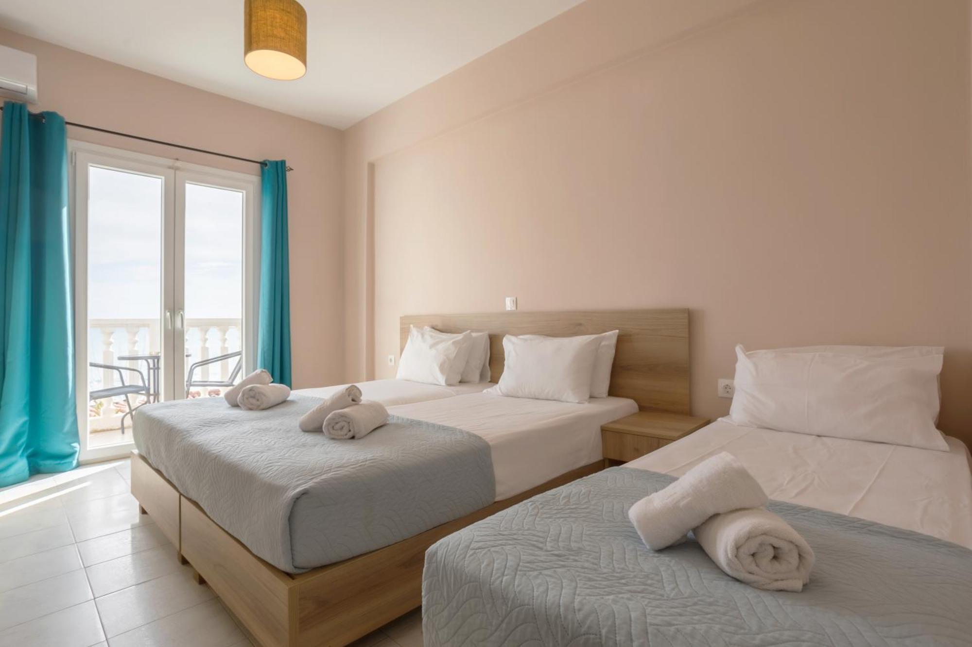 Mare Blu Studios & Suites Laganas Exteriör bild
