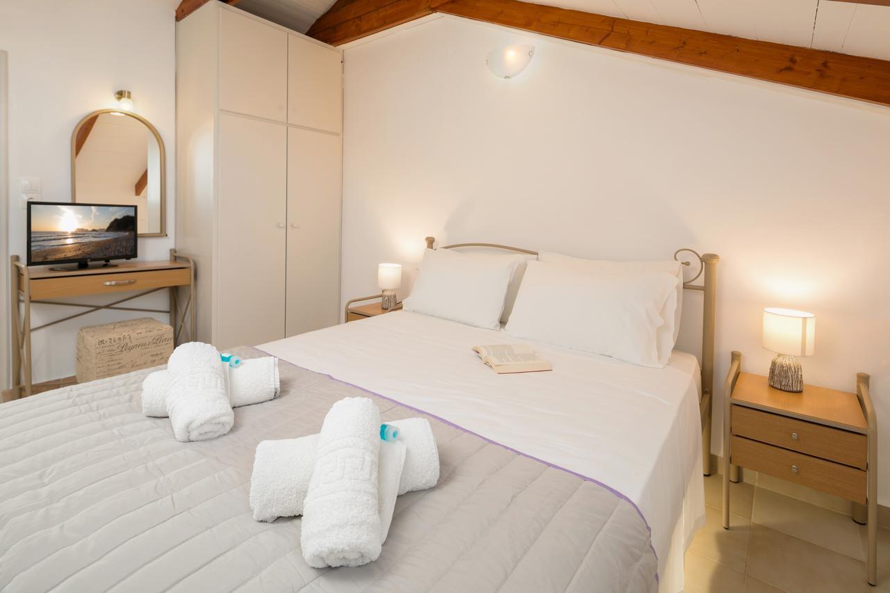 Mare Blu Studios & Suites Laganas Exteriör bild