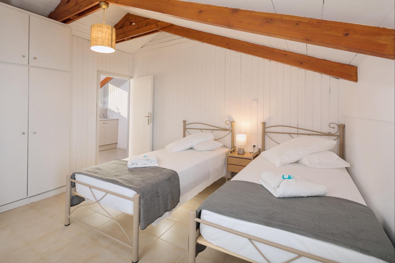 Mare Blu Studios & Suites Laganas Exteriör bild